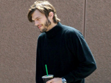 Ashton Kutcher nei panni di Steve Jobs: la prima foto