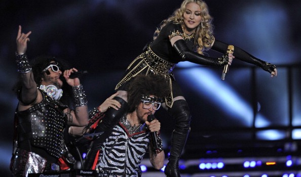 Madonna: Maria Lourdes punita per una sigaretta, niente palco per lei